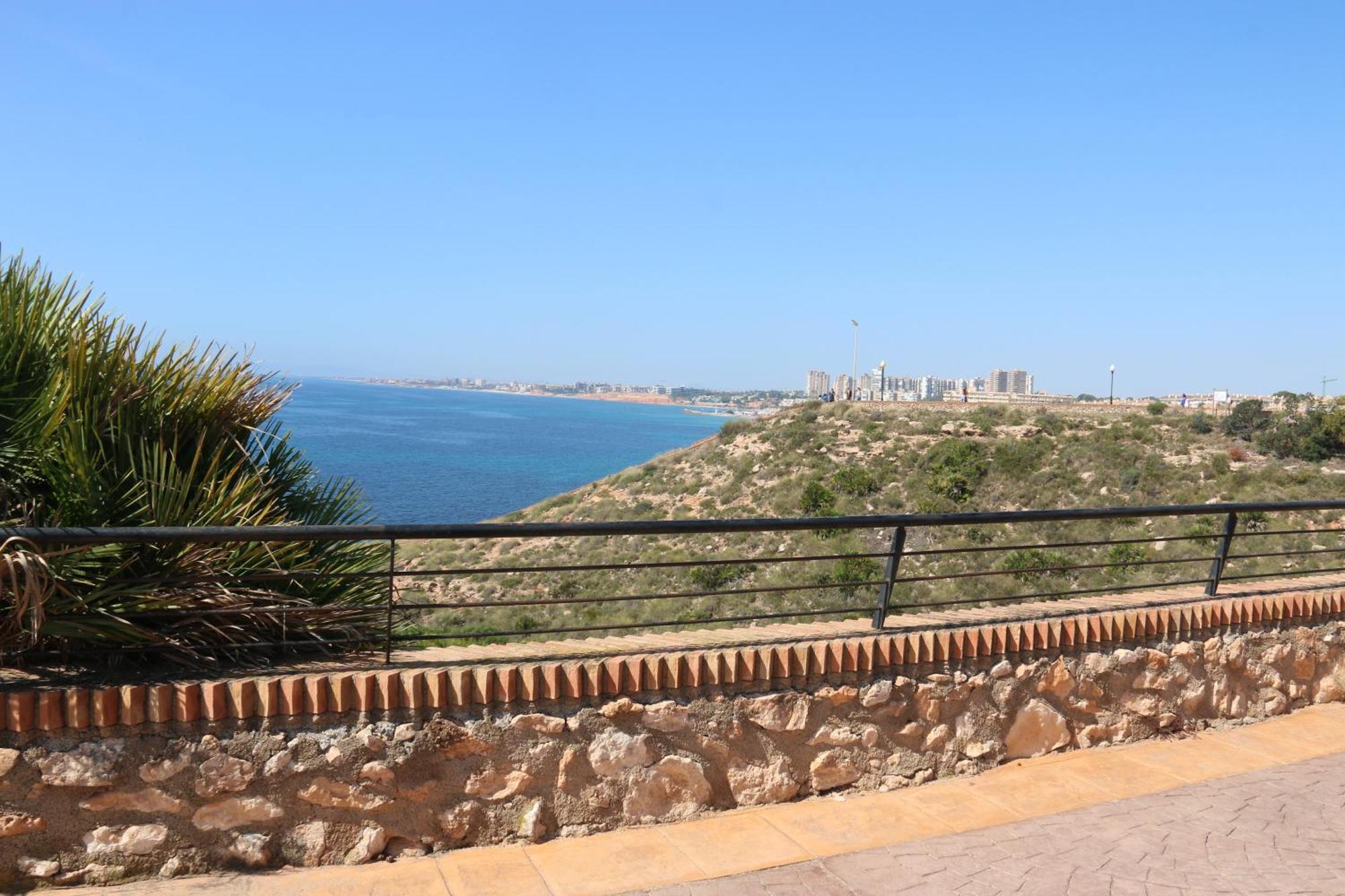 Luxusni Ve Spanelsku, Cabo Roig * Orihuela